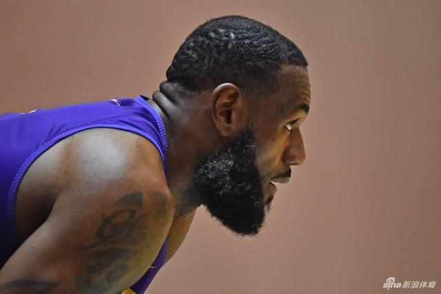 中国男篮仅存理论出线可能 下一场必须赢36+分